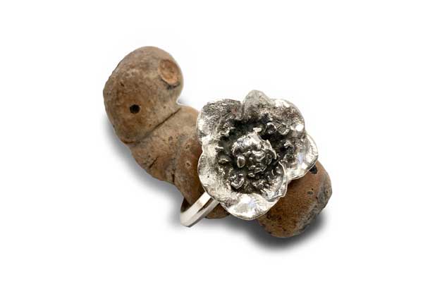 Chocolate Flower Ring on Bubble Wood